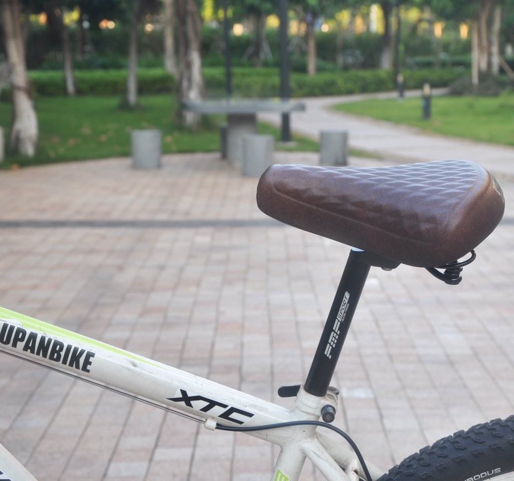 UPANBIKE Widened Rhombus Lines Smooth Leather Bike Saddle B319 - UPANBIKE